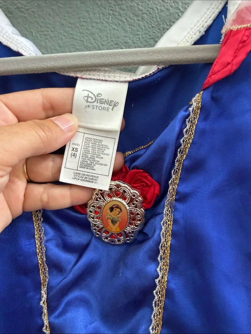 Disney Store Snow White Princess Dress Sz 4T Cape